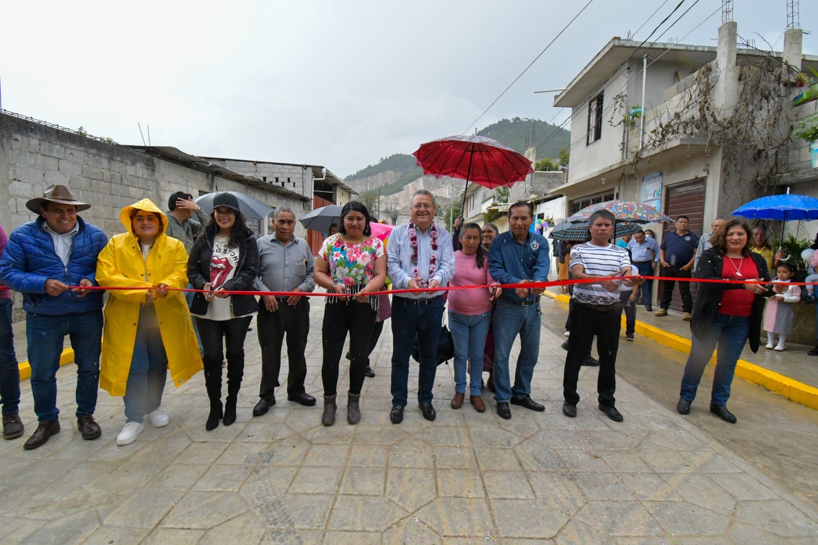 PRESIDENTE MUNICIPAL MDO INAUGURA OBRA DE PAVIMENTACIÓN EN LA COLONIA SAN JUAN DE LOS LAGOS. – H. Ayuntamiento de San Cristóbal de Las Casas
