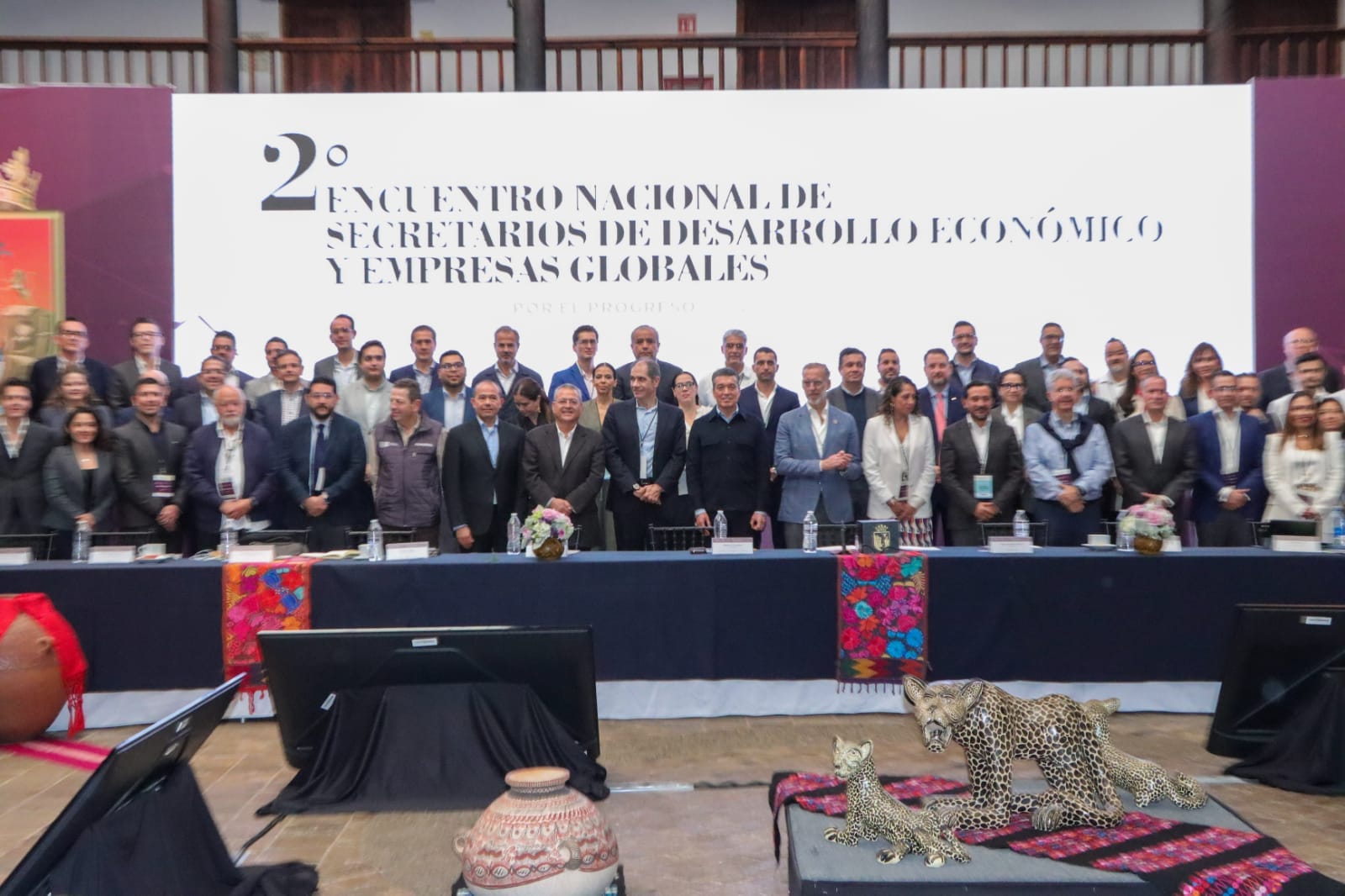 ALCALDE DE SCLC ACOMPAÑA AL GOBERNADOR DEL ESTADO AL SEGUNDO ENCUENTRO NACIONAL DE SECRETARIOS DE DESARROLLO ECONÓMICO Y EMPRESAS GLOBALES. – H. Ayuntamiento de San Cristóbal de Las Casas