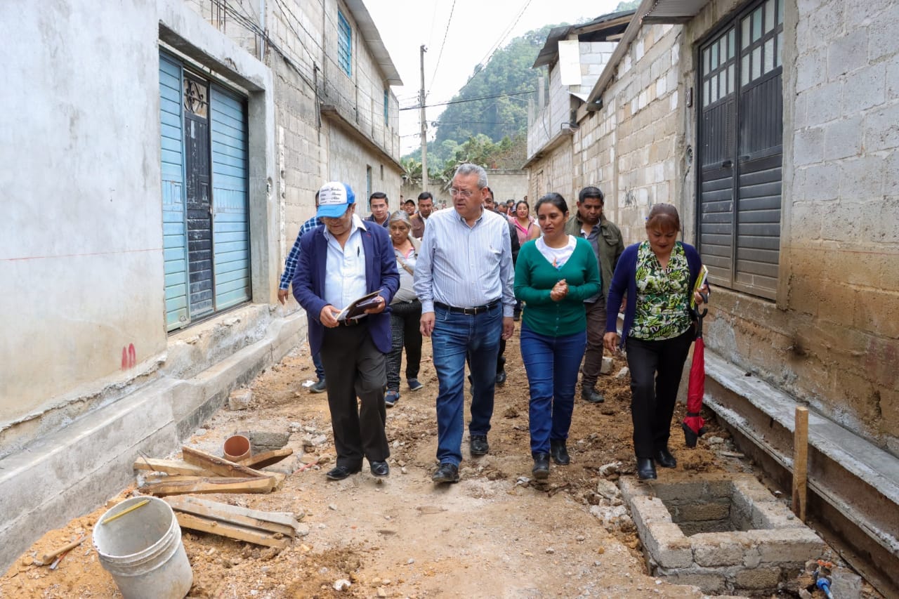ALCALDE DE SCLC SUPERVISA AVANCE DE OBRA EN LA COLONIA EL MIRADOR. – H. Ayuntamiento de San Cristóbal de Las Casas