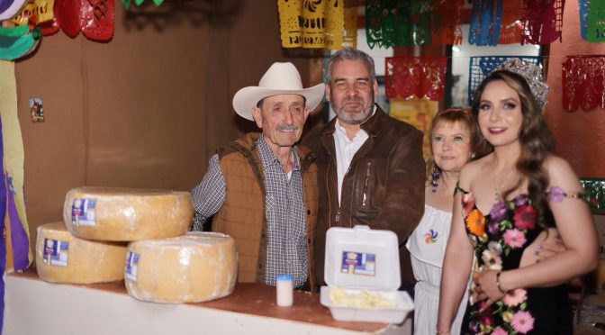 Refrenda Bedolla apoyo a queseros de Cotija