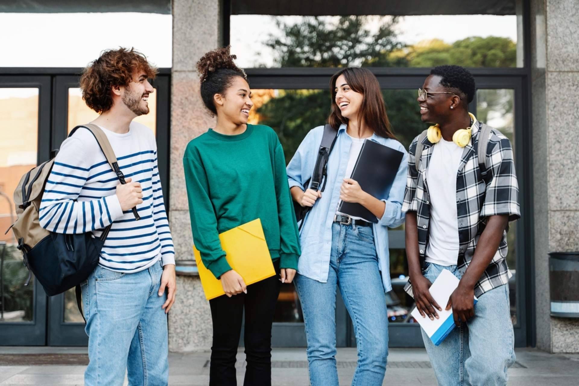 Estudiar en el extranjero es más sencillo con los ayudos de Konsulting Global