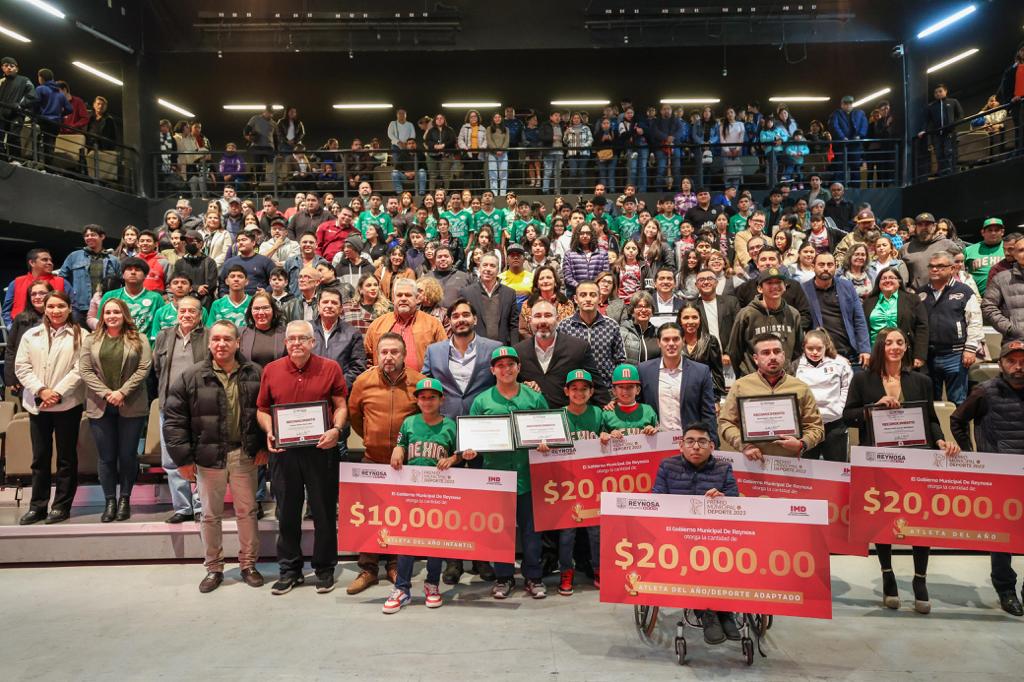Festejaron reynosenses con Carlos Peña Ortiz el Premio Municipal del Deporte 2023 – Administración Municipal Reynosa 2021-2024