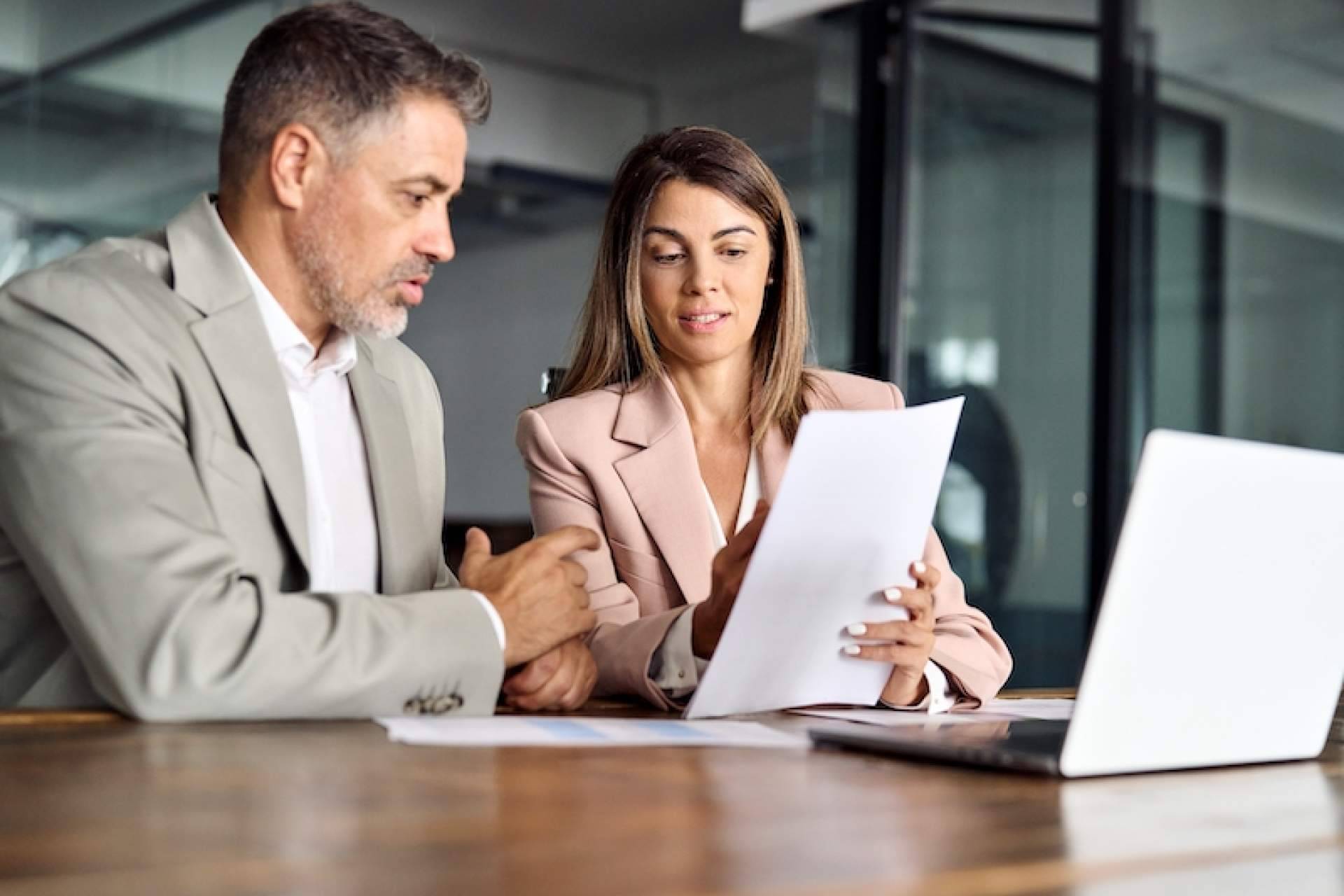 IbanWallet Online aporta información sobre la banca y las inversiones tradicionales
