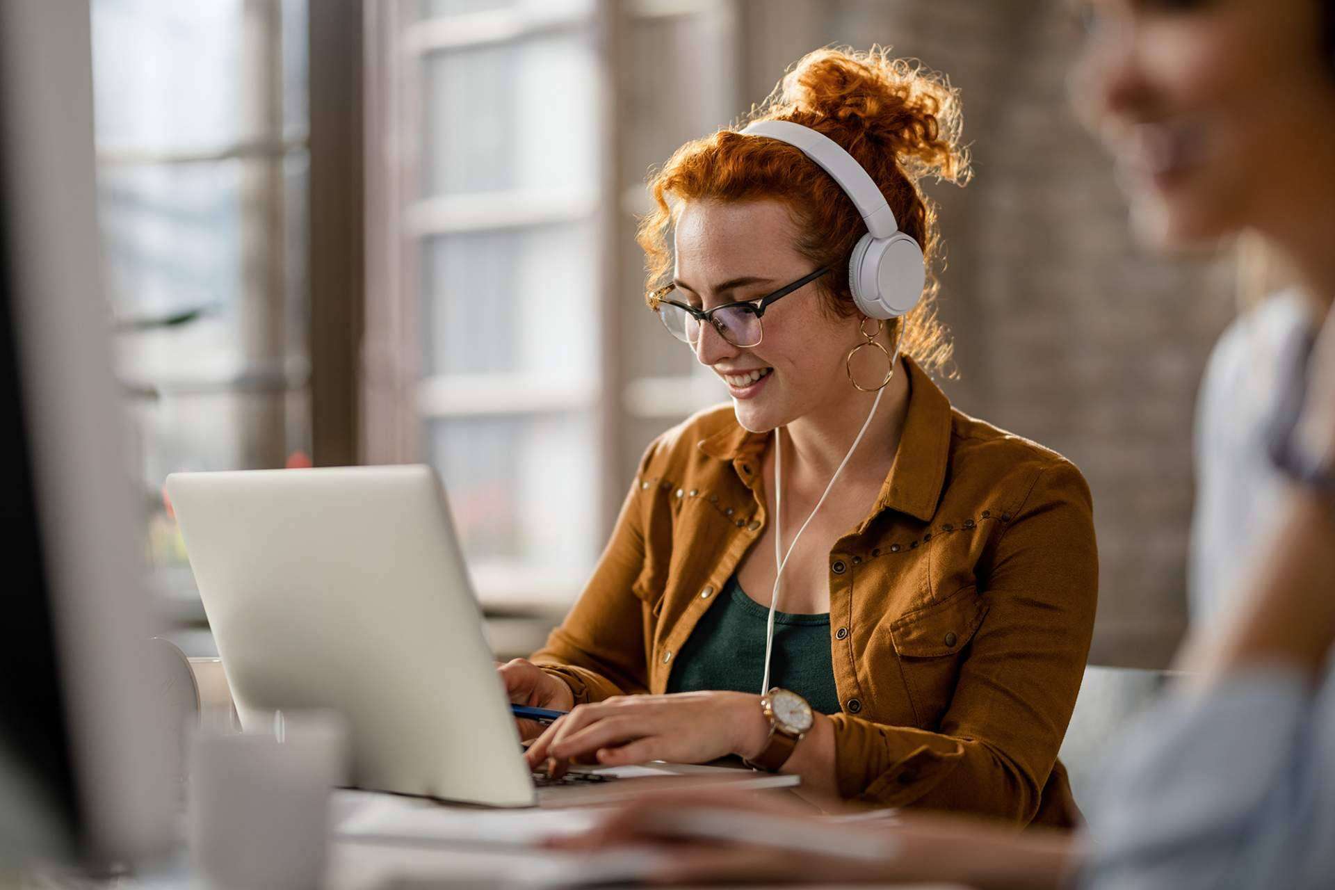 La web que ayuda a conseguir cursos de inglés gratis en Estados Unidos