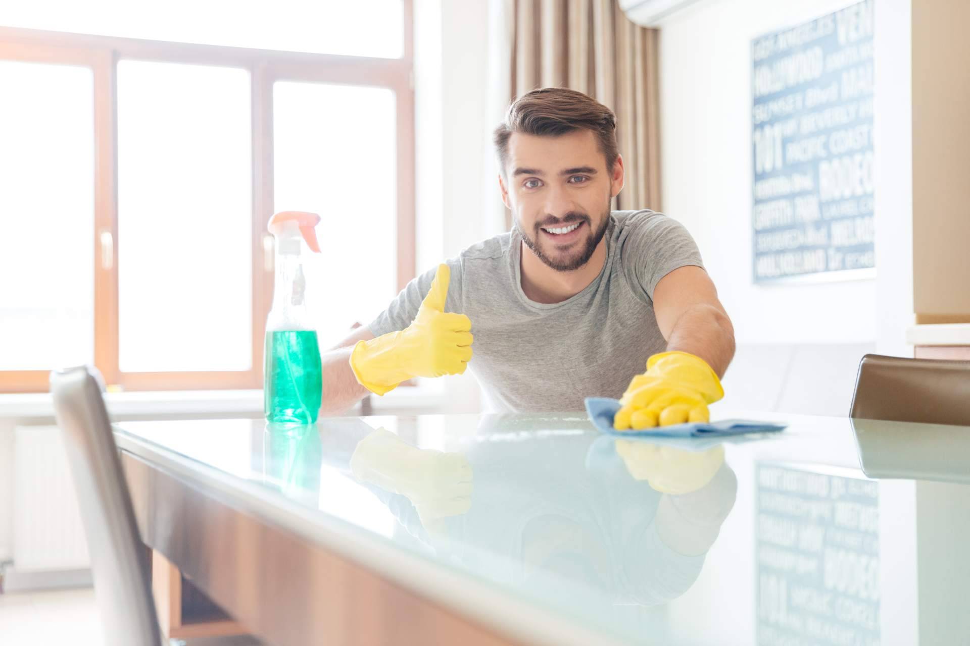 Empresa especializada en seguridad privada, limpieza, jardinería y mantenimiento en general