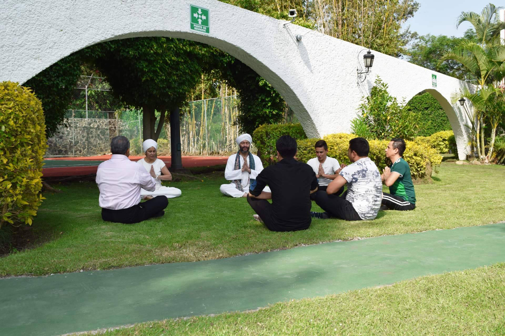 Tratamiento residencial para adicciones y salud mental en Clínica Life | Recomendación médica profesional