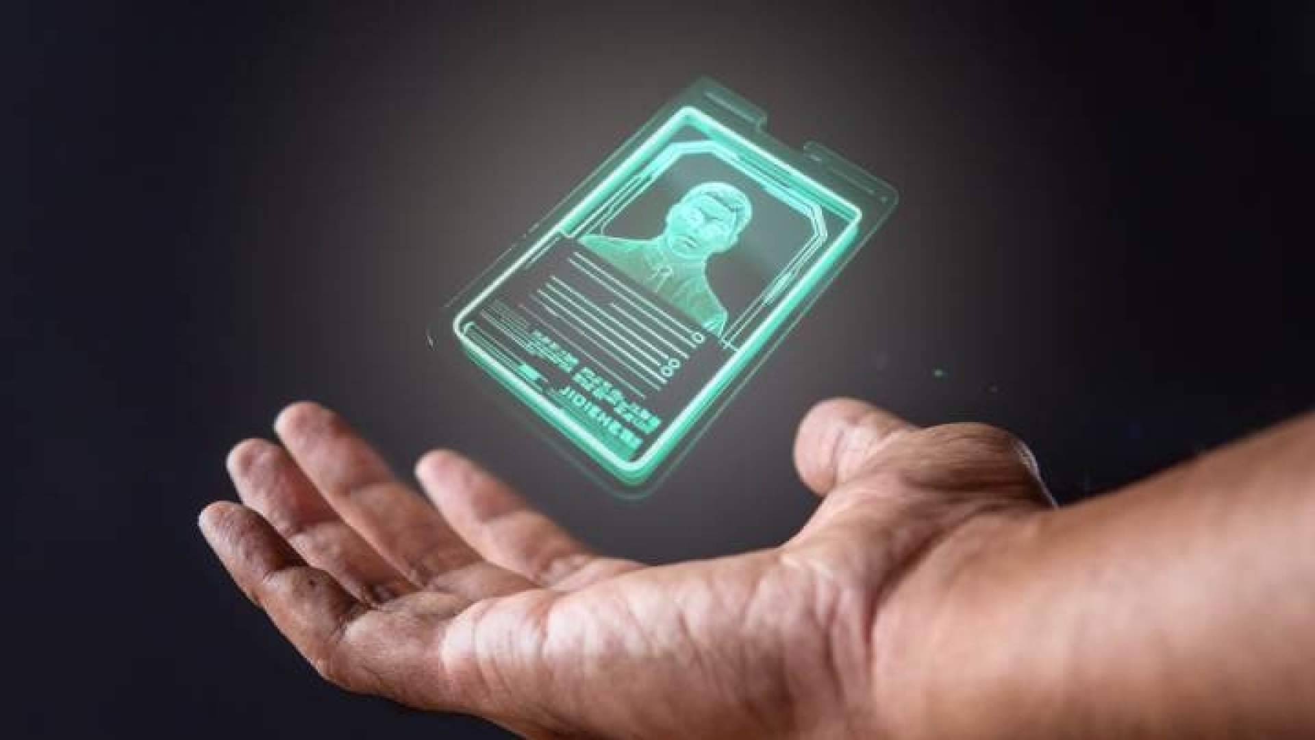 Títulos falsos en Colombia; la verificación con blockchain y código QR llega a los certificados